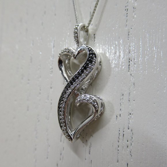 Beautiful Double Heart Black and White Diamonds - Picture 2 of 9